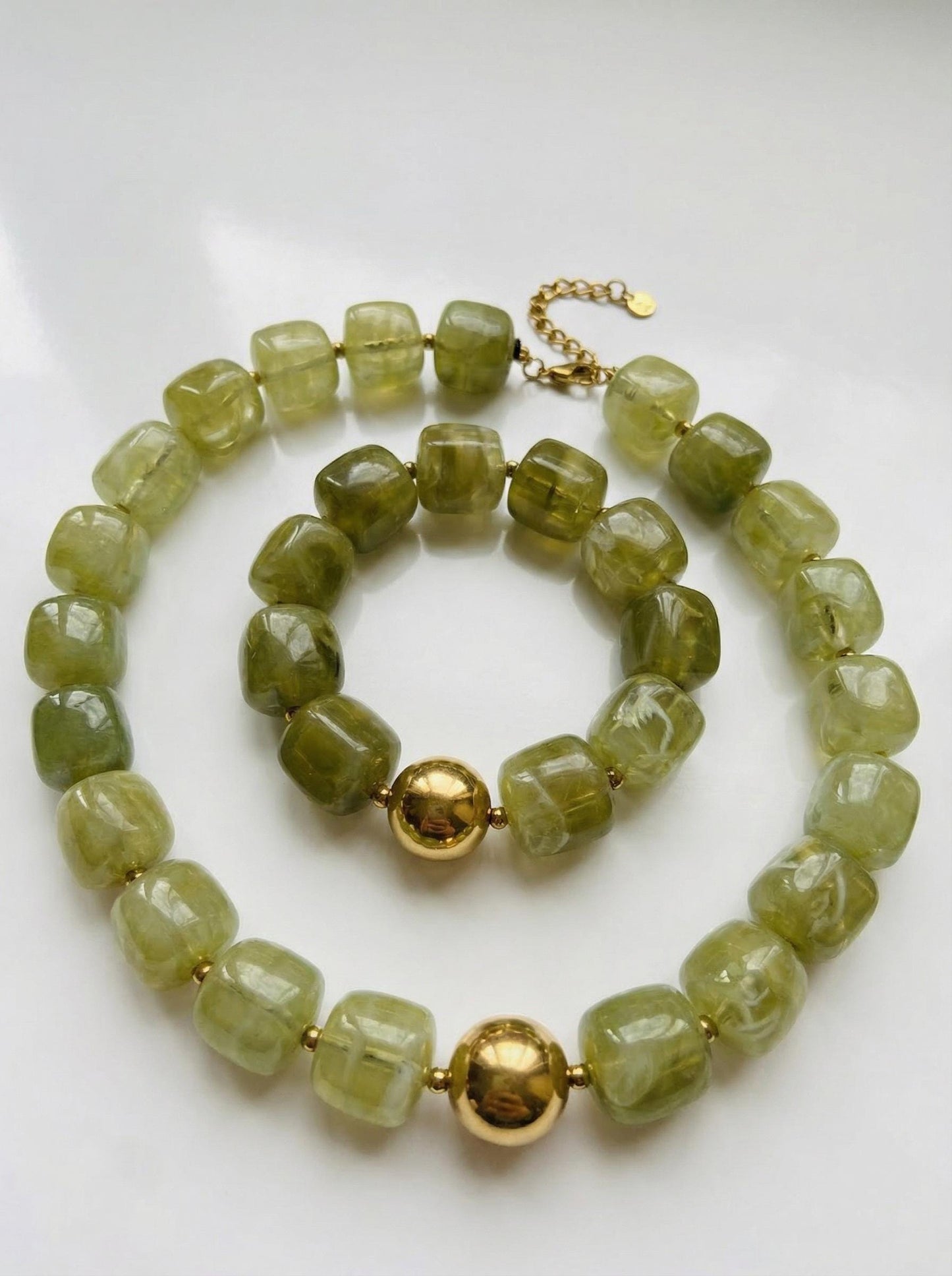 CHUNKY OLIVE COLLIER EN RÉSINE MARBRÉE ET ACIER INOXYDABLE, FEMME, VERT