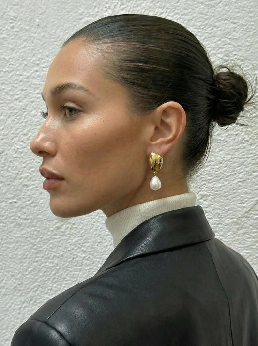 Gold Pearl Drop Earrings  Minimalist Statement Earrings, Organic Pearl Earrings, Clean Girl Jewelry, Trendy Elegant Earrings